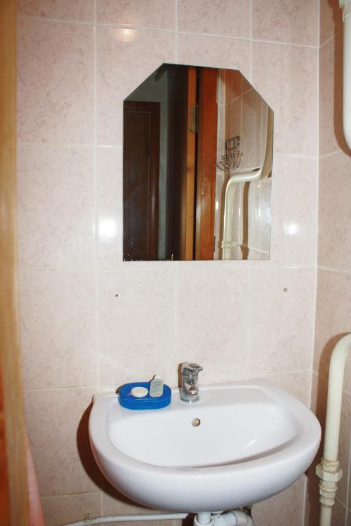 Auberge de jeunesse Vydubychi à Kiev Chambre photo