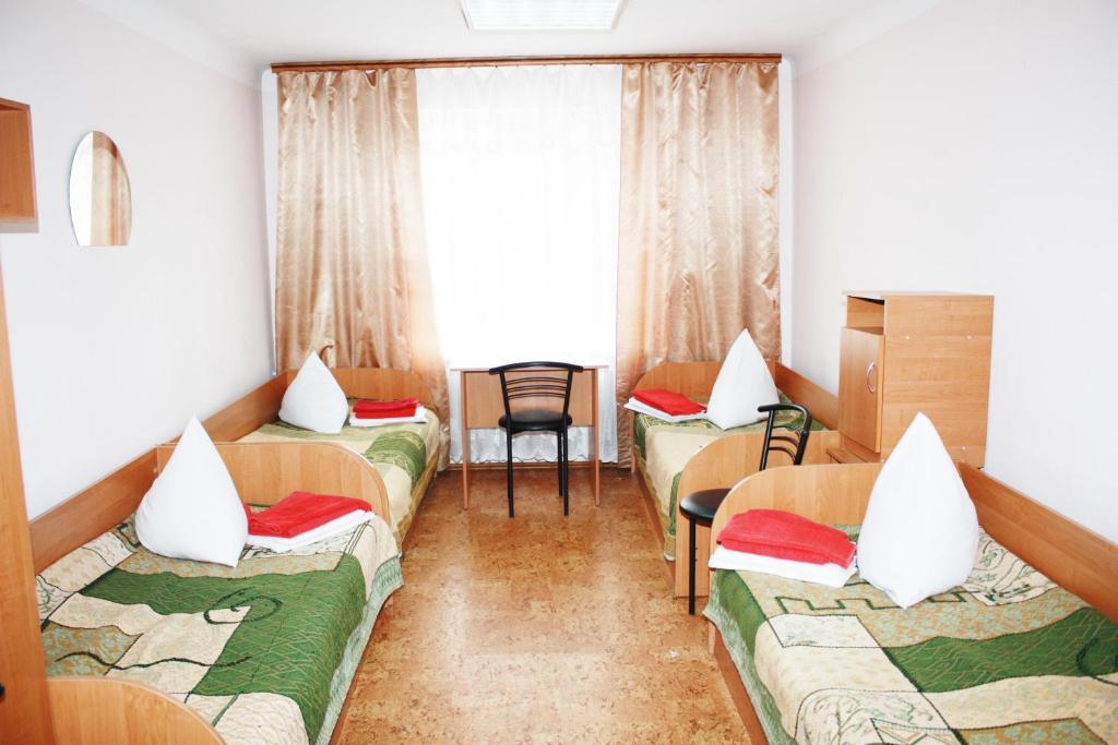 Auberge de jeunesse Vydubychi à Kiev Chambre photo